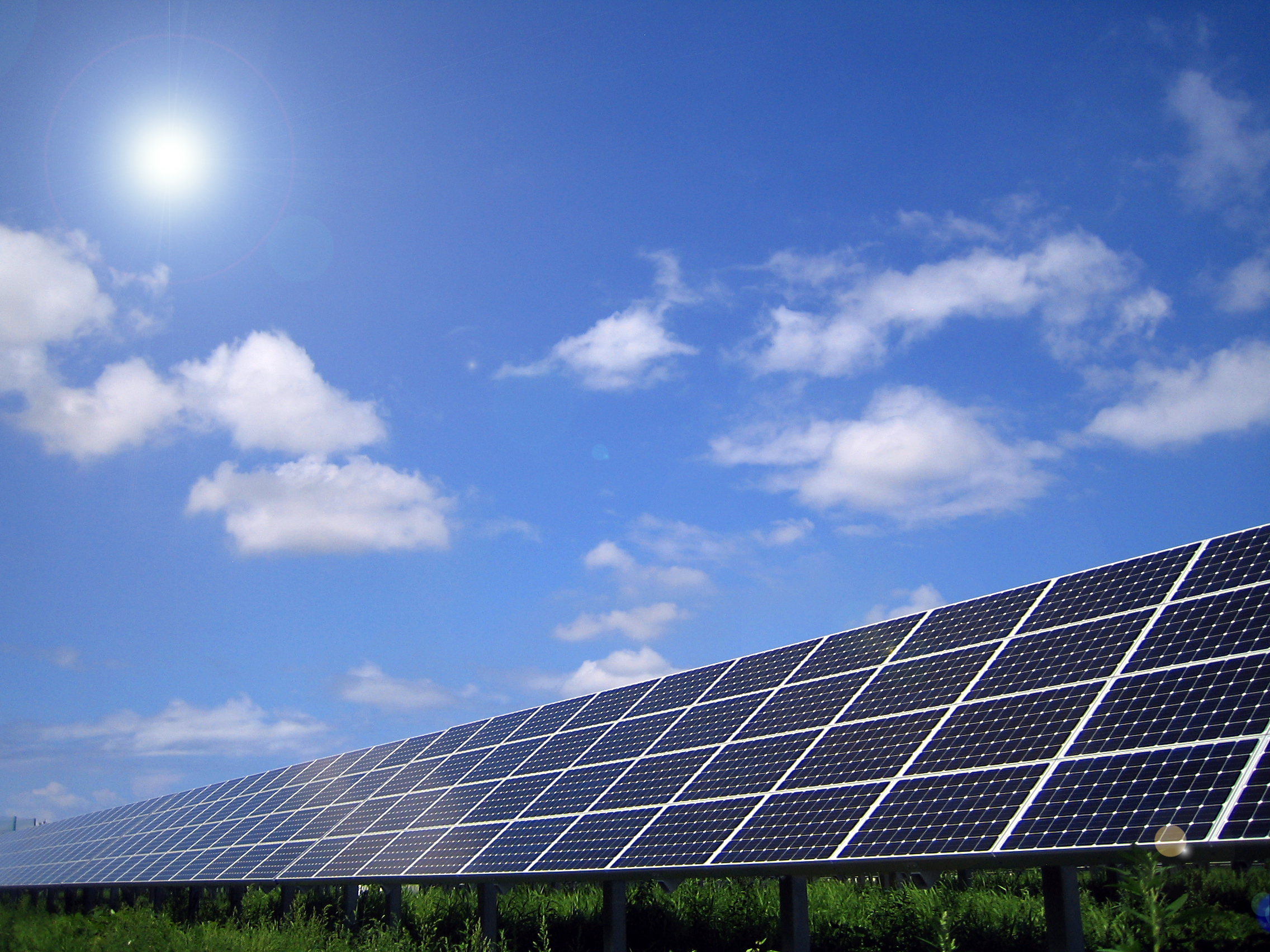 太陽光発電のメリットは？いまからでも遅くない理由 | MIYABIYAKA.COM